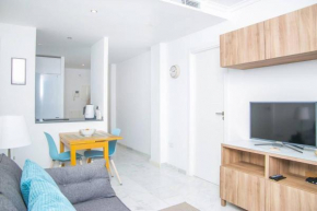 Cozy apartment perfect for couples SmartTv+WiFi, Fuengirola